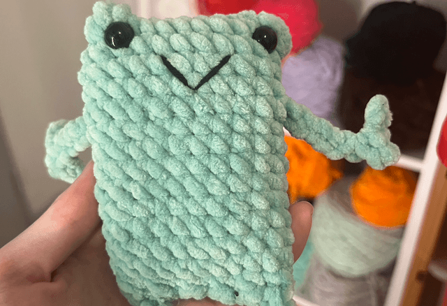 Leggy frog 🐸 